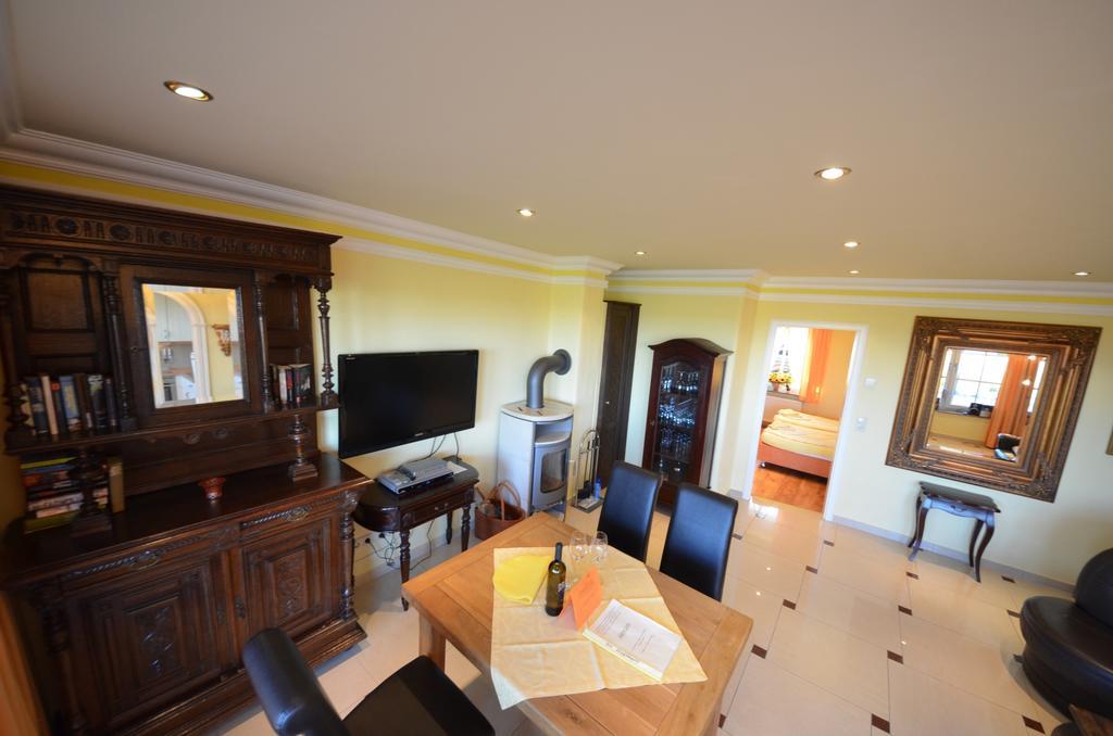 Reet Hausteile Sonnenkliff Und Kamp Apartment Gager Luaran gambar